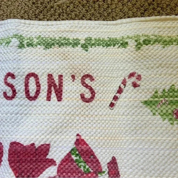 Vintage retro rug 24”x43” Mid Century styling. Santa, bells, candy canes, trees - Picture 7 of 9